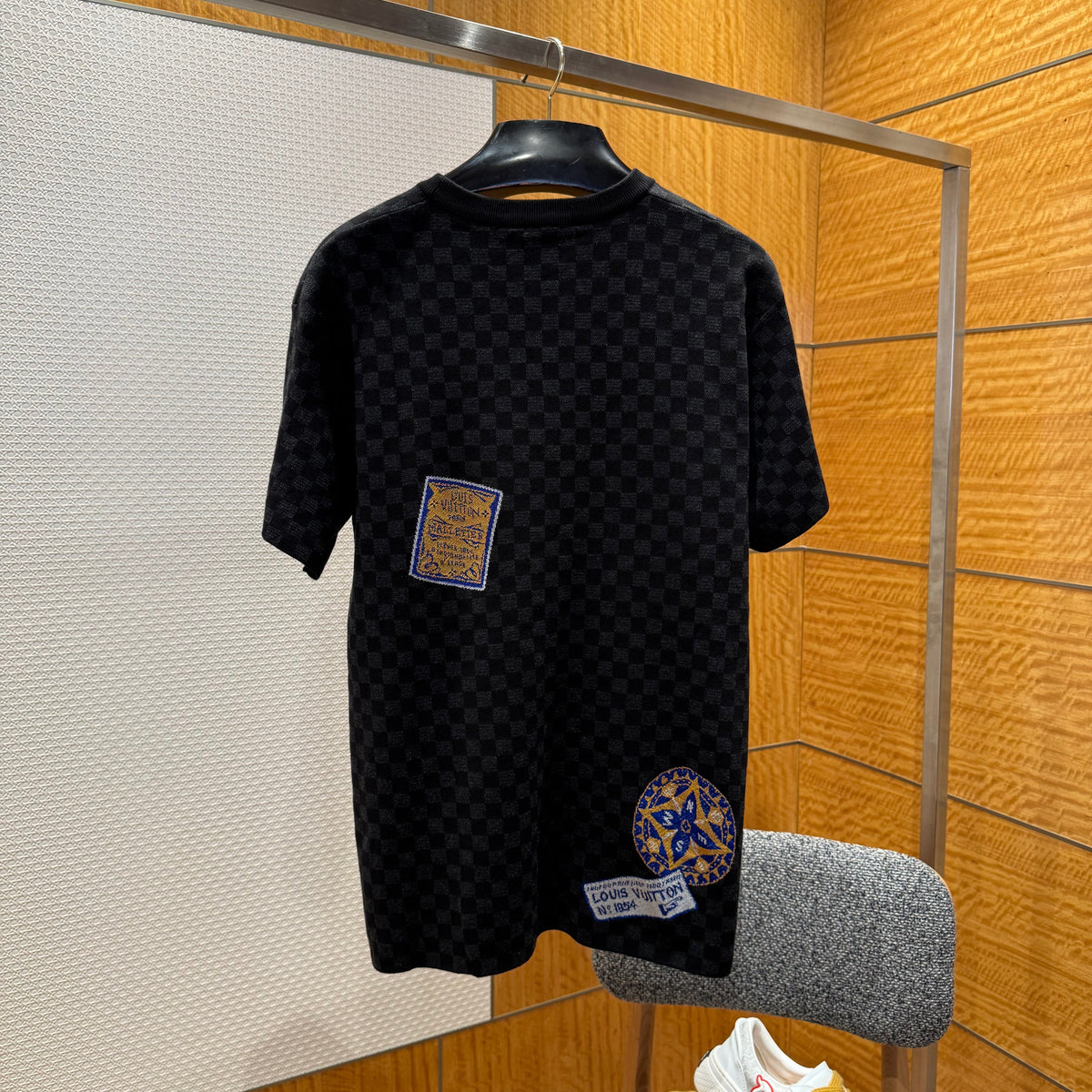 LOU T-SHIRT