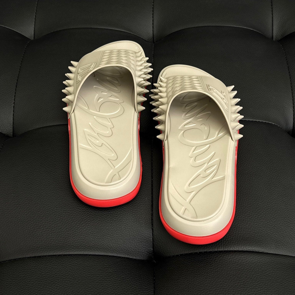 CL SPIKE SLIDES