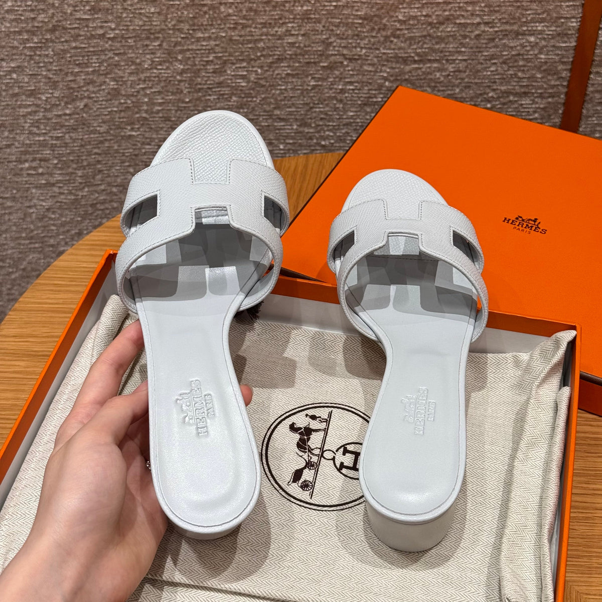 HERM OASIS SANDALS