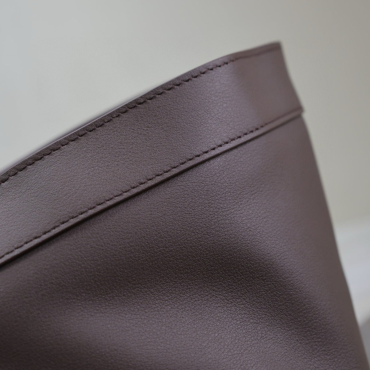 SL Y TOTE IN LEATHER BAG