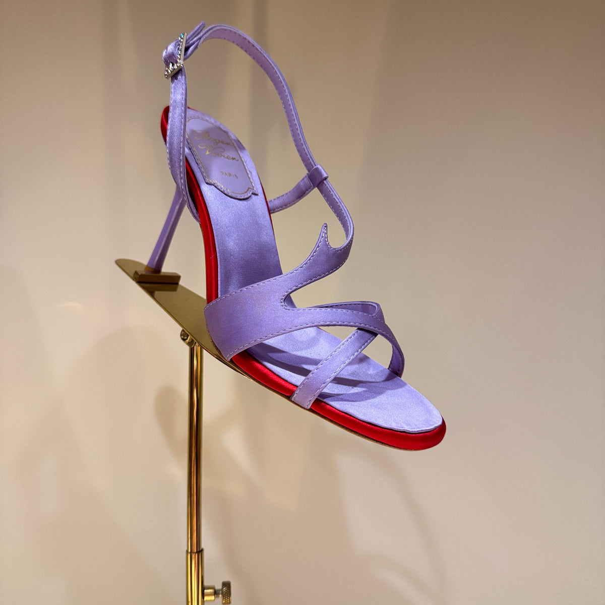 ROGER V HEELS