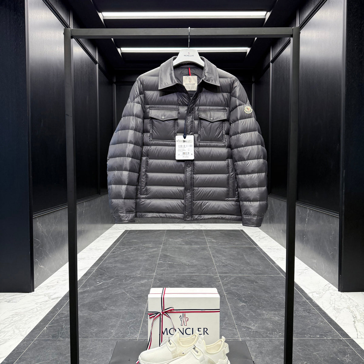 MONC CHAMBLY JACKET