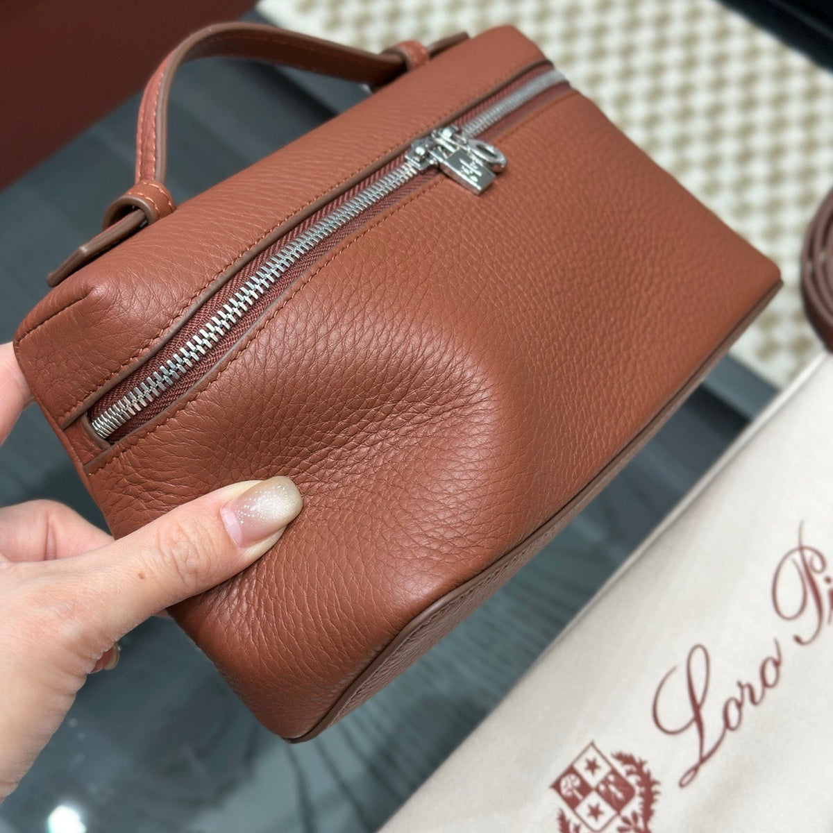 LORO P EXTRA POCKET L19 BAG