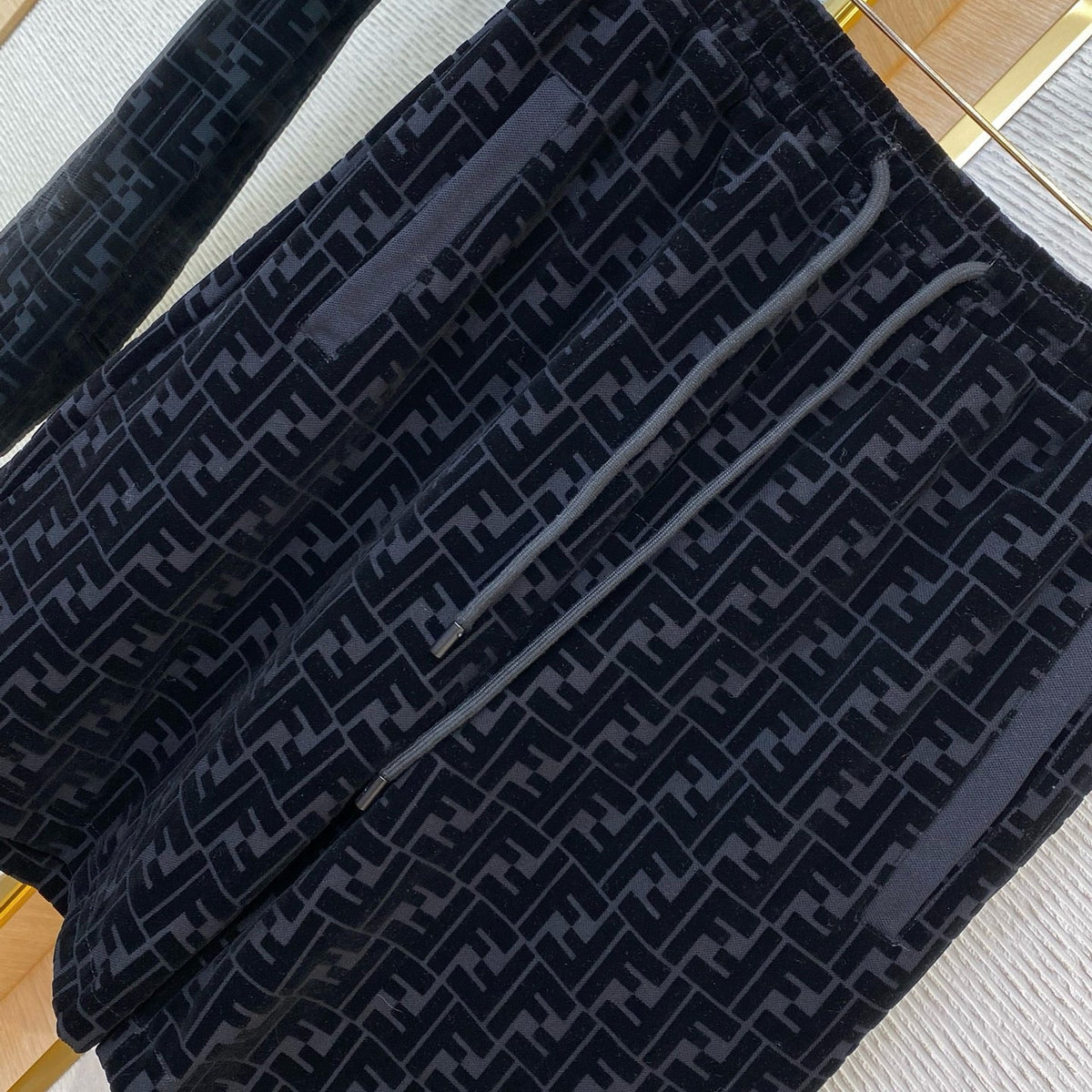 FEN SHORTS