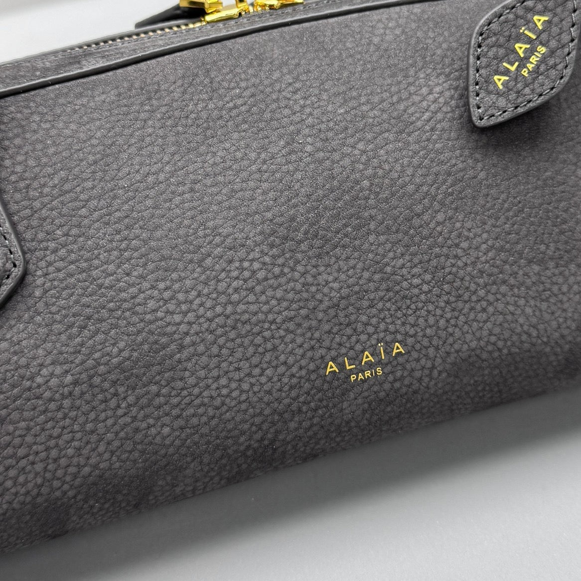 ALAIA LE TECKEL MEDIUM BAG