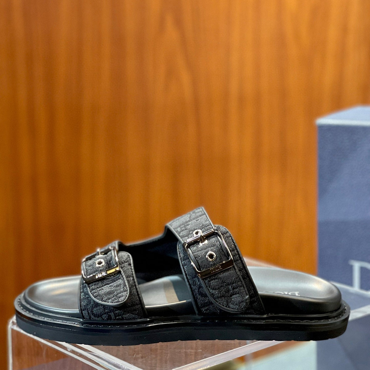 CD AQUA SANDALS