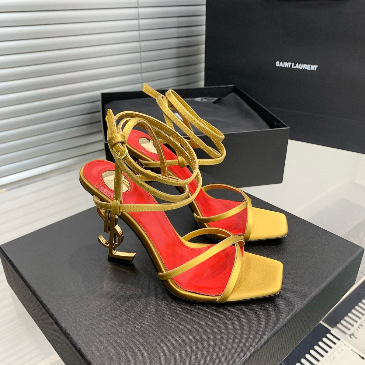 SL HEELS