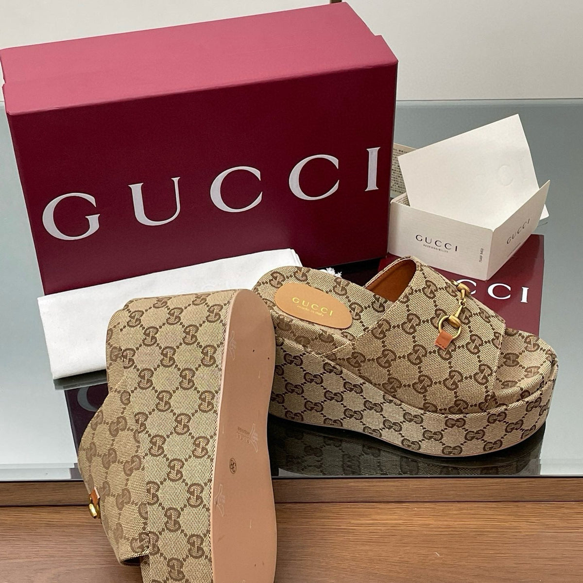GG WEDGE SANDALS