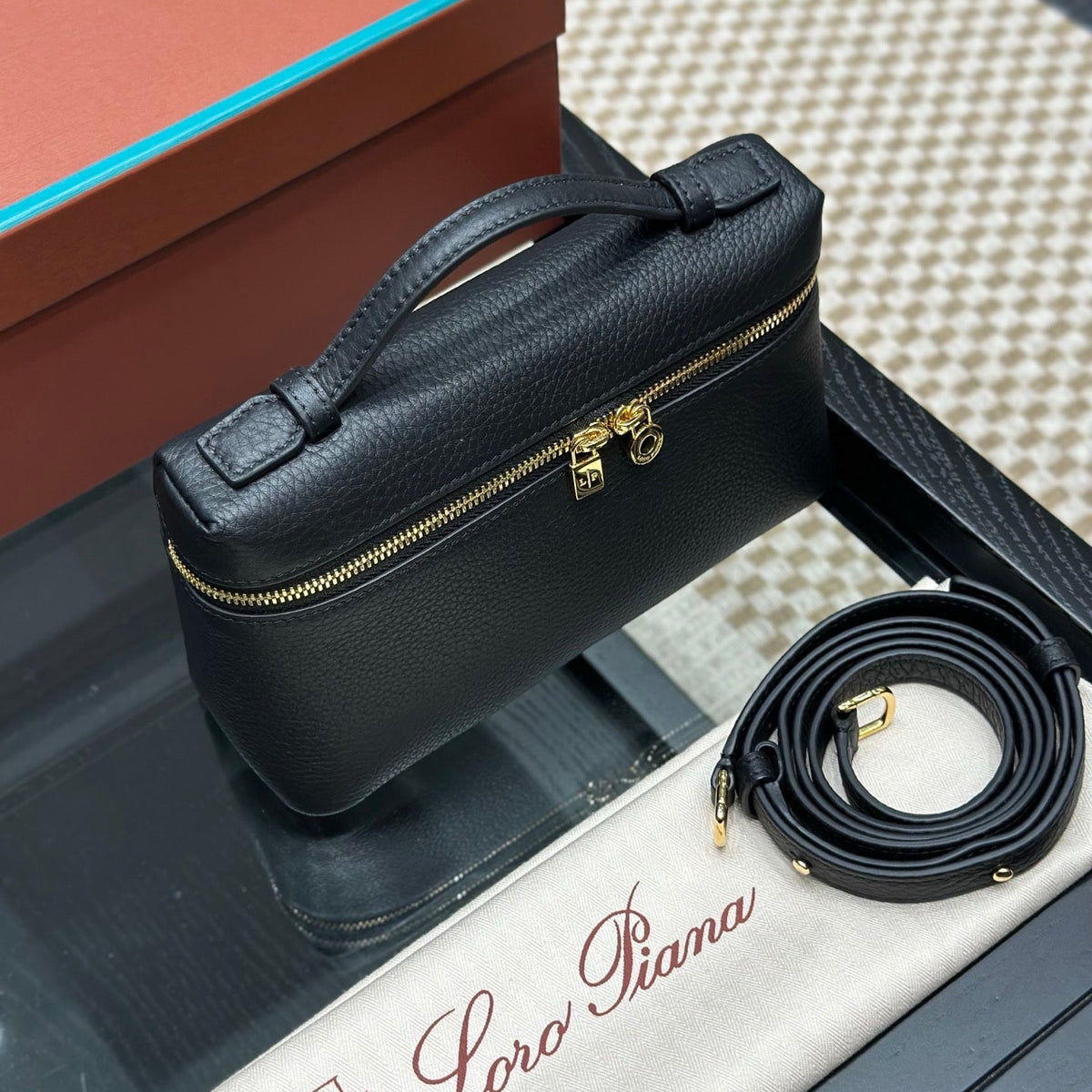 LORO P EXTRA POCKET L19 BAG