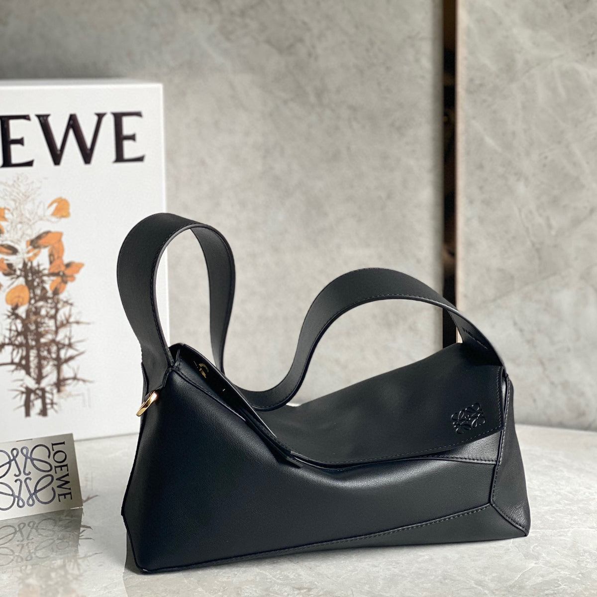 LOEW PUZZLE HOBO BAG