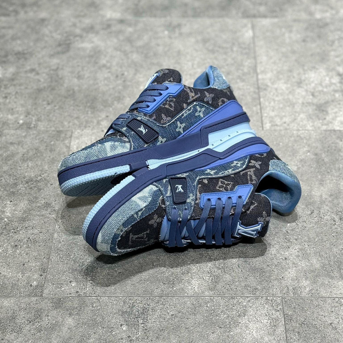 LOU TRAINERS