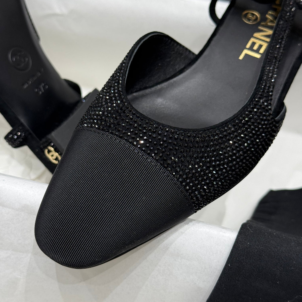 CC SLINGBACK PUMPS
