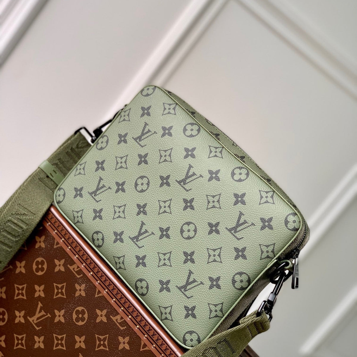 LOU TRIO MESSENGER BAG