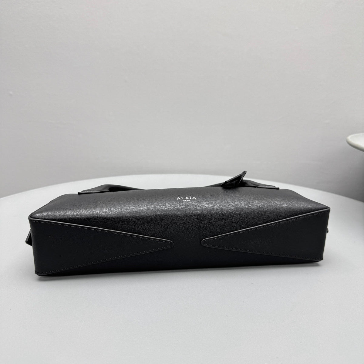 ALAIA LE TECKEL CLUTCH