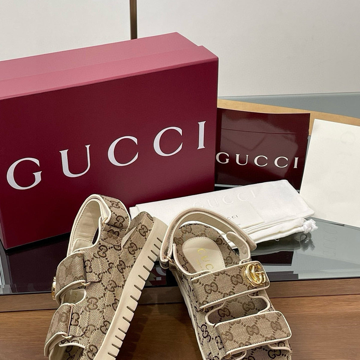GG SANDALS