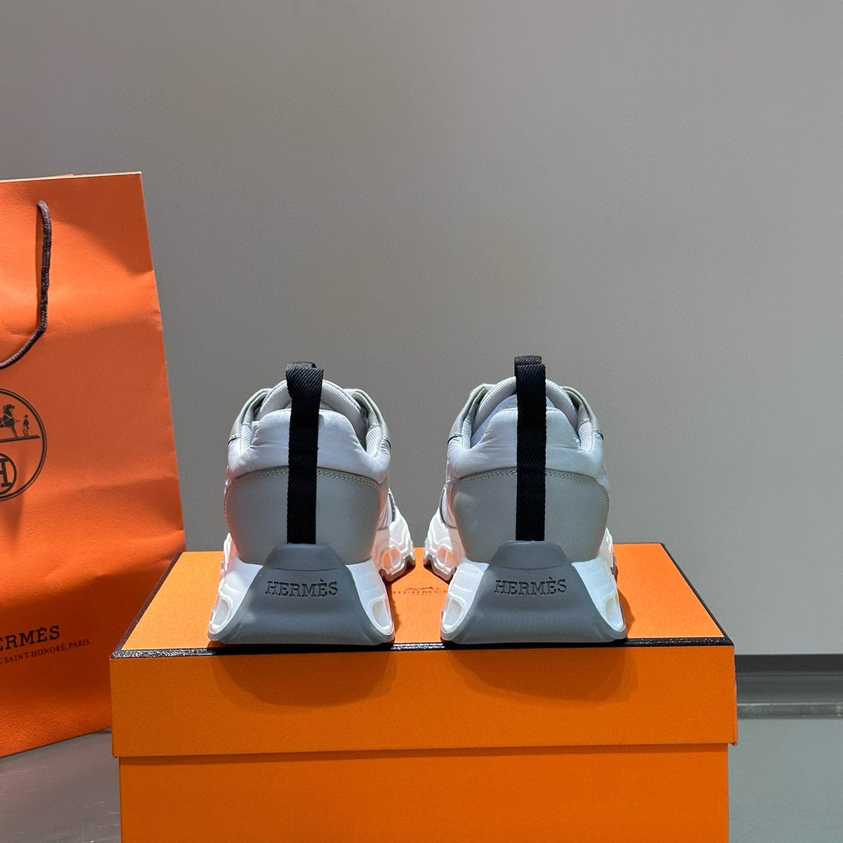 HERM IMPULSE SNEAKER
