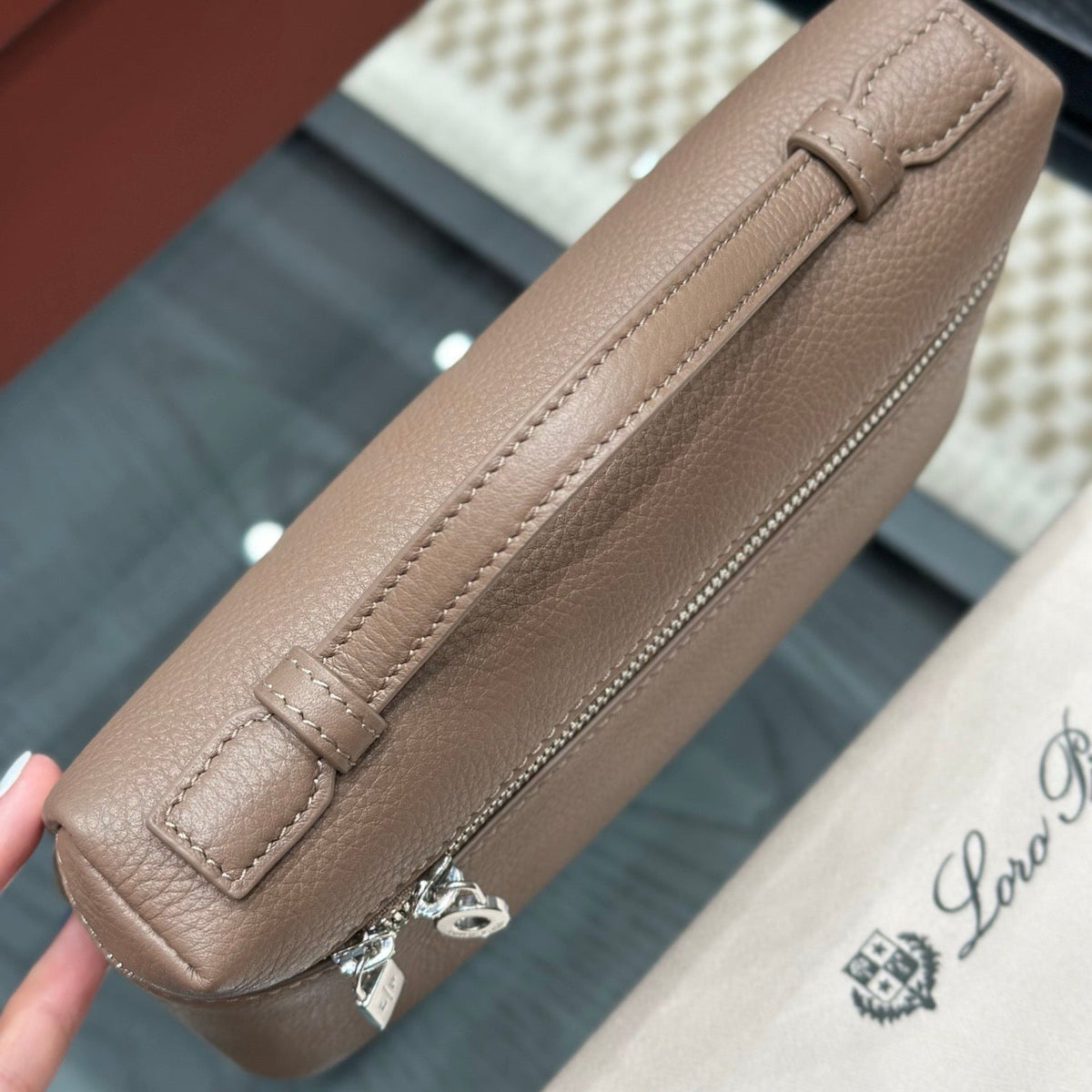 LORO P EXTRA POCKET L19 BAG