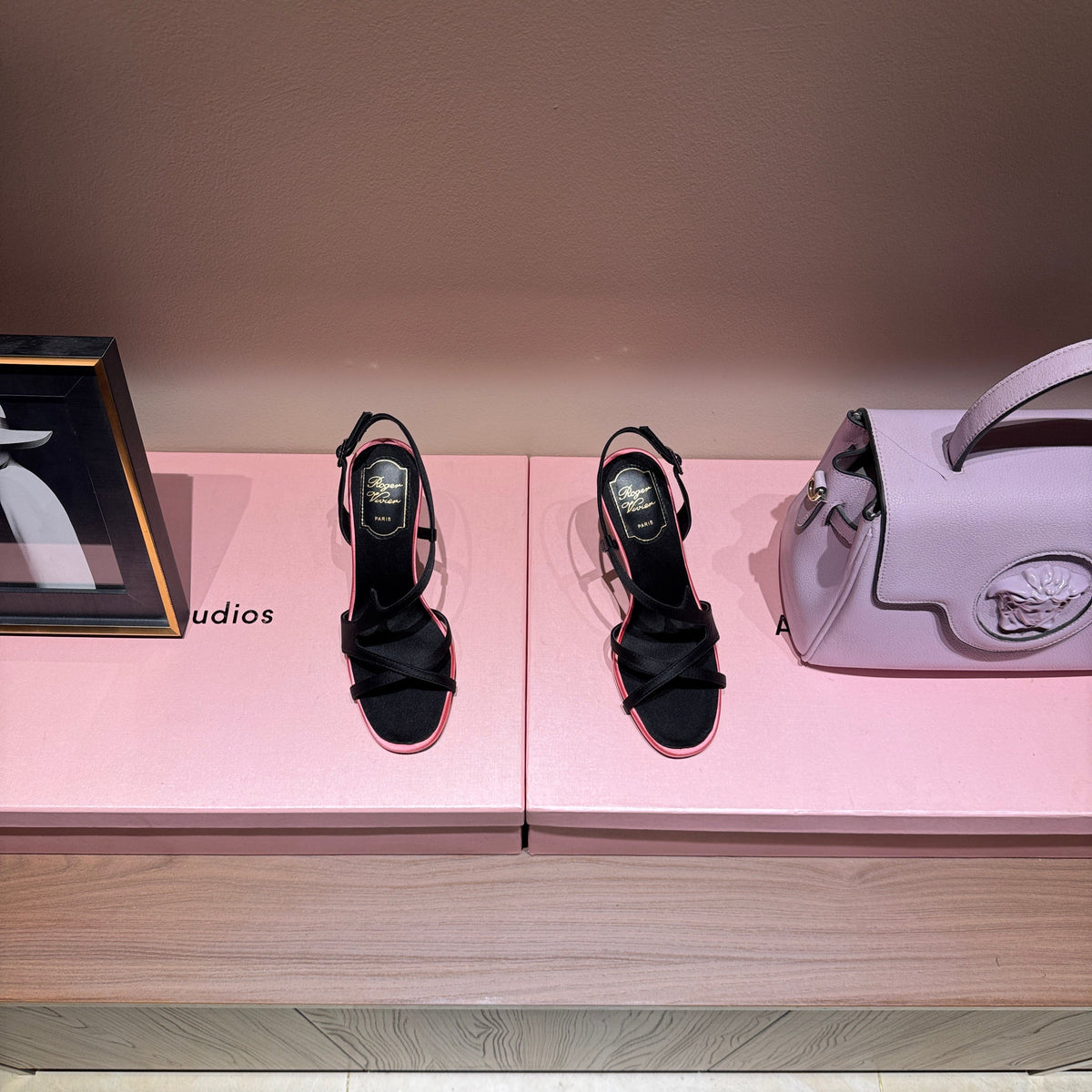 ROGER V HEELS