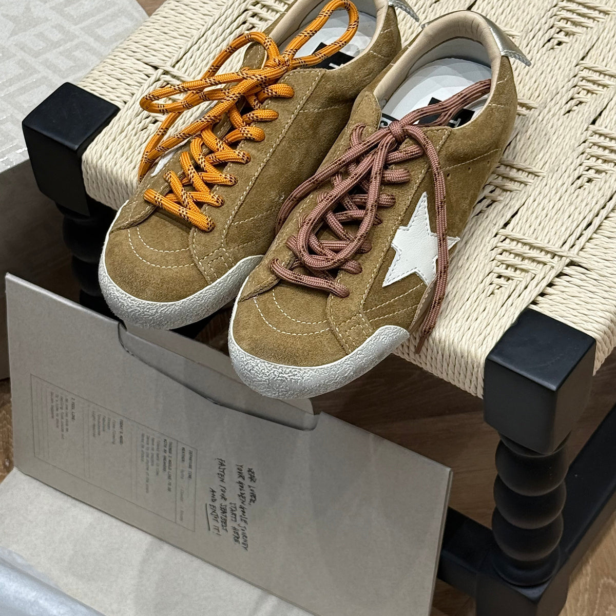 GOLDEN G TRAINERS