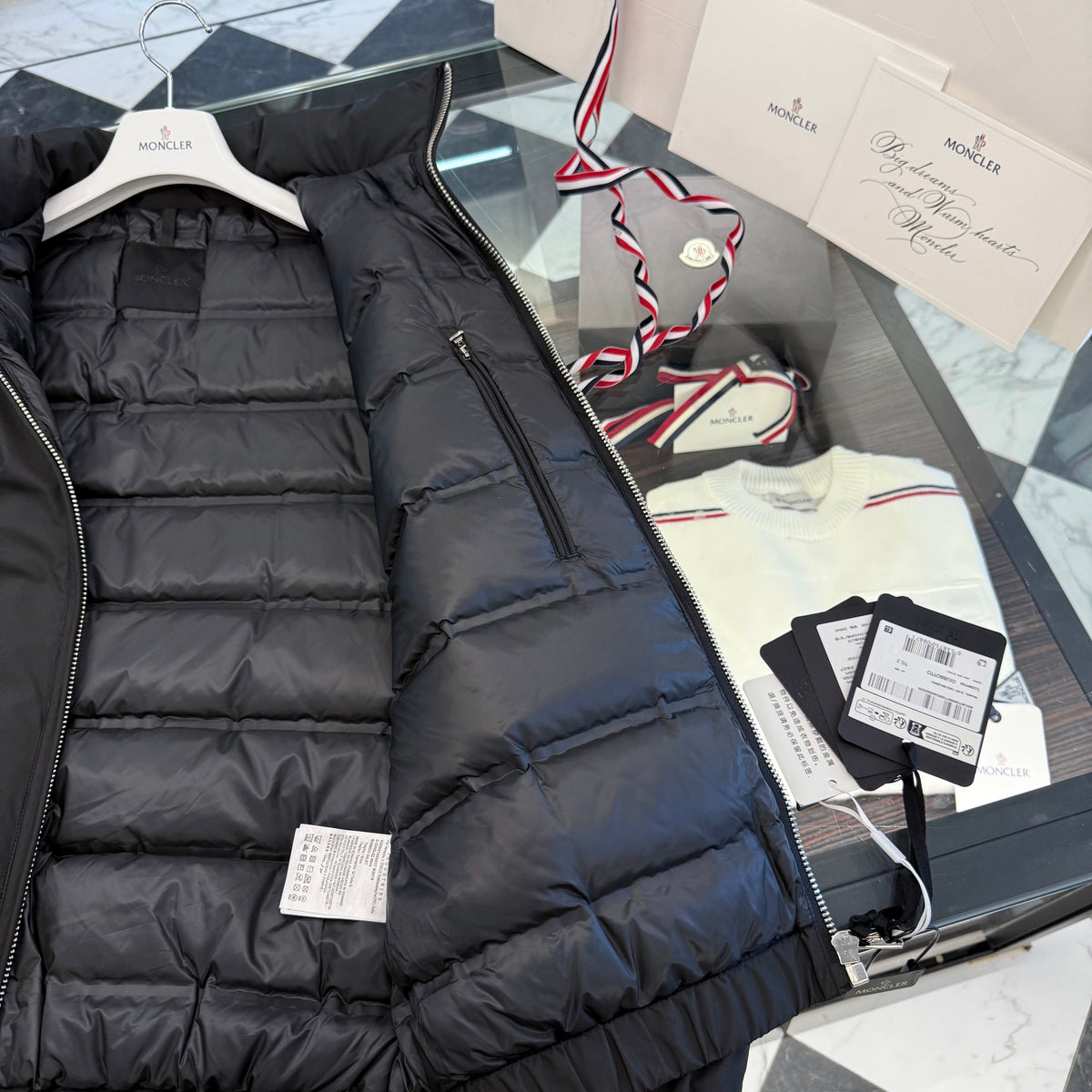 MONC LUSERNA JACKET