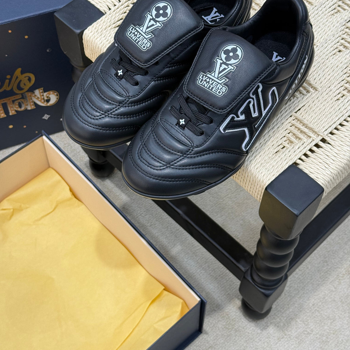 LOU FOOTPRINT SNEAKER