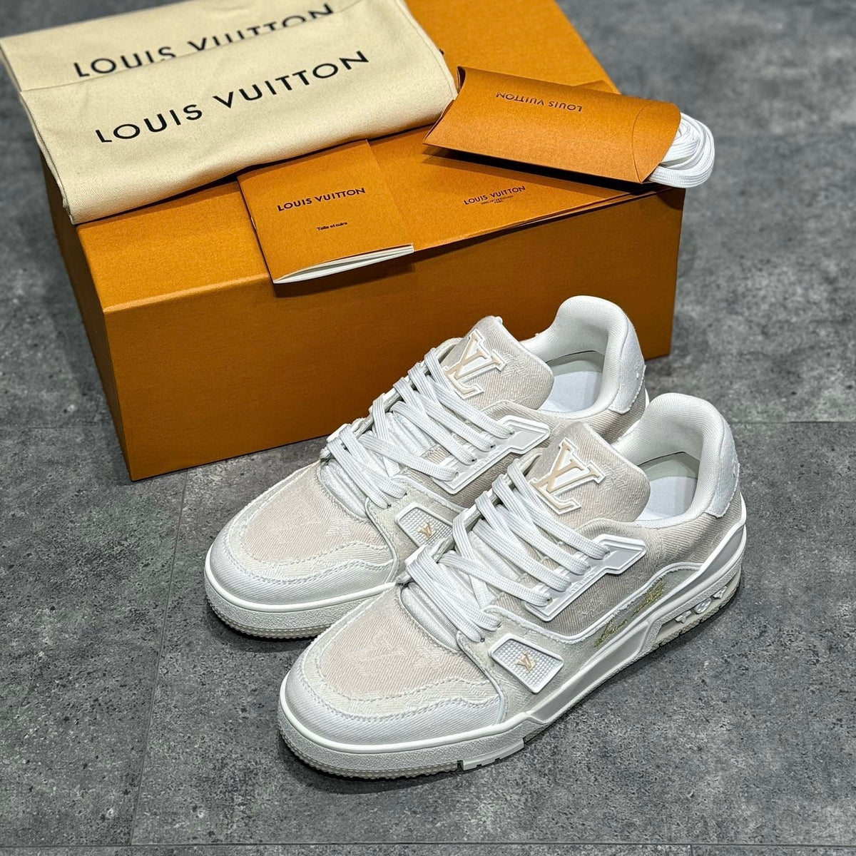 LOU TRAINERS