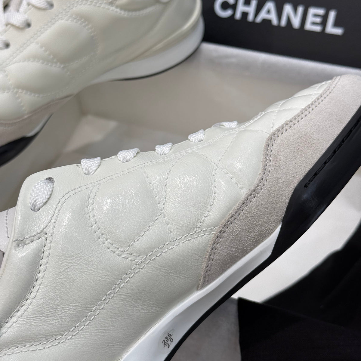 CC SNEAKER