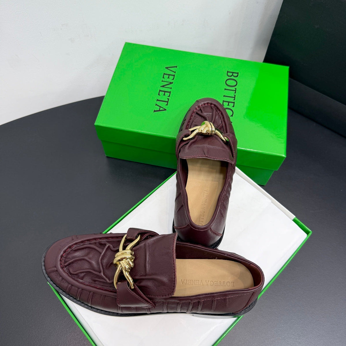BOTT V LOAFERS