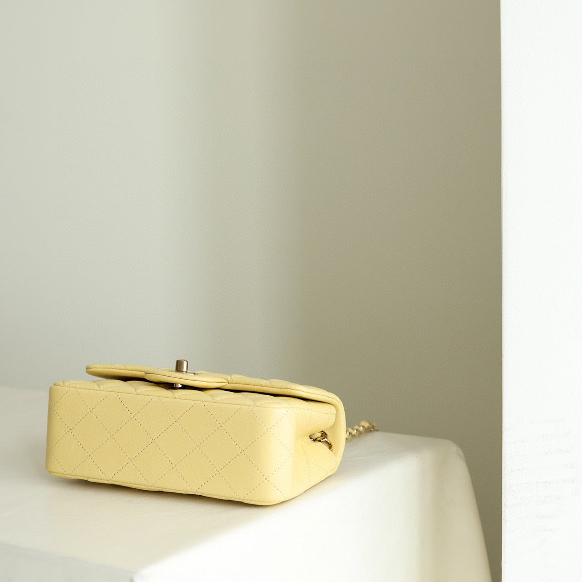 CC CLASSIC FLAP MINI BAG