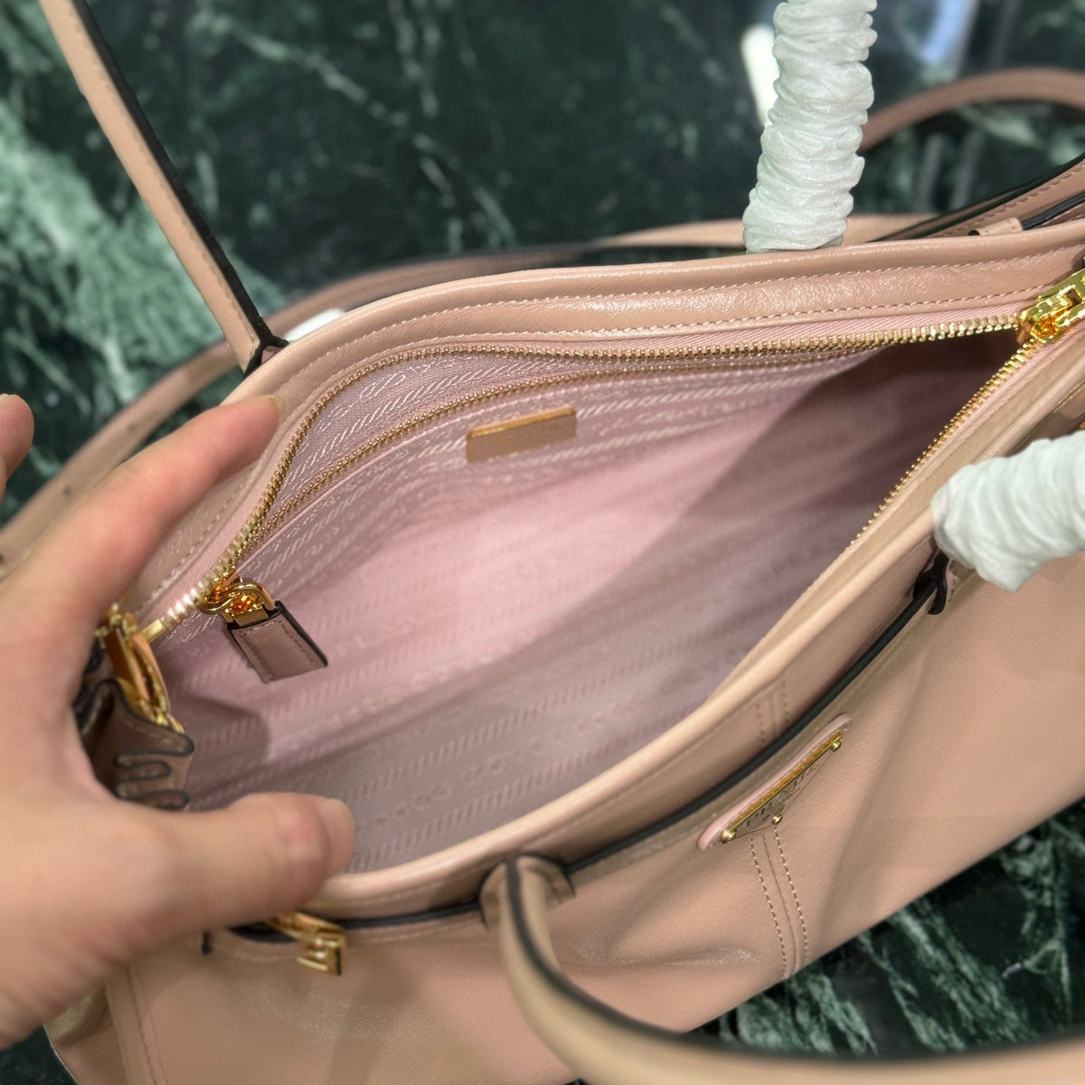 PD MEDIUM LEATHER HANDBAG