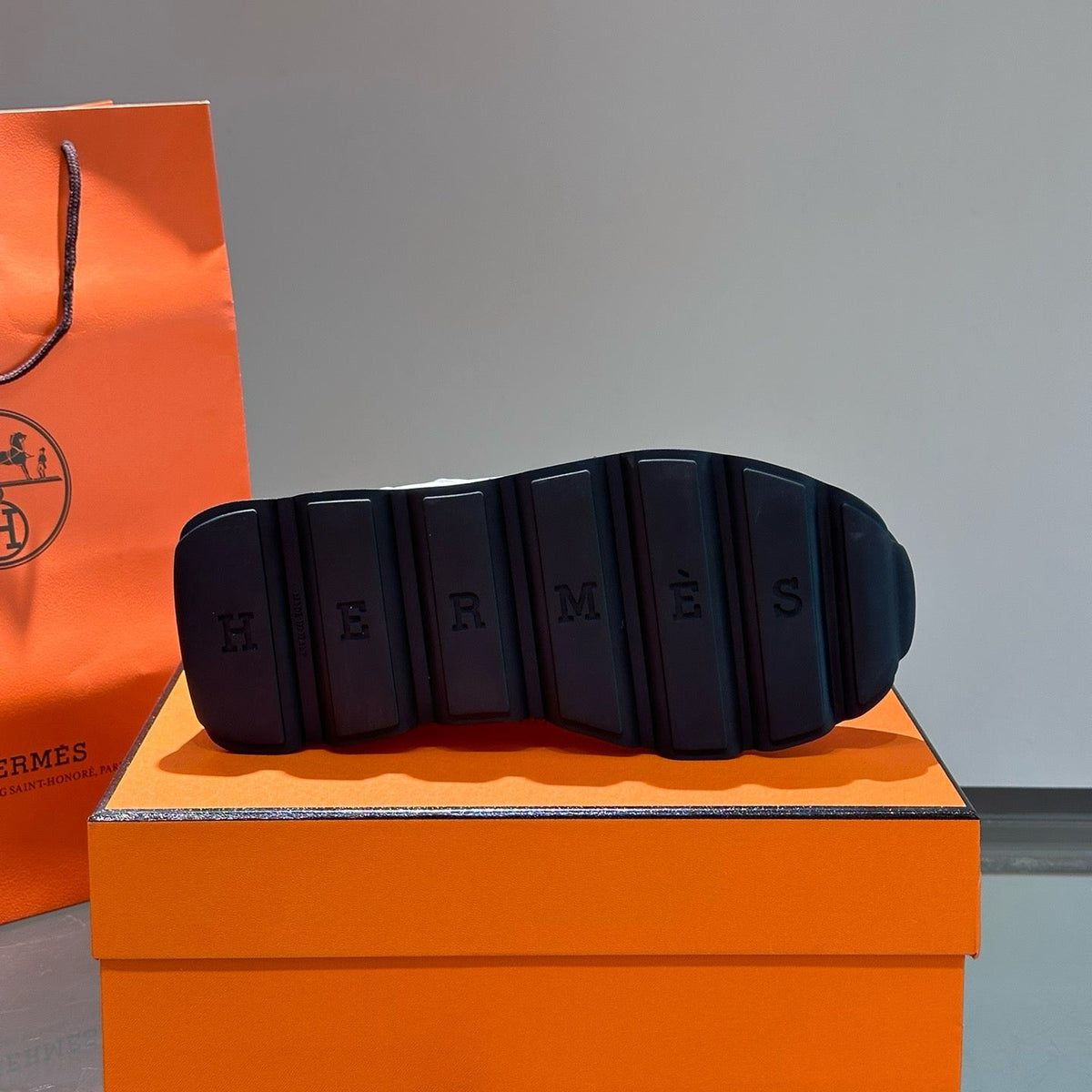 HERM IMPULSE SNEAKER