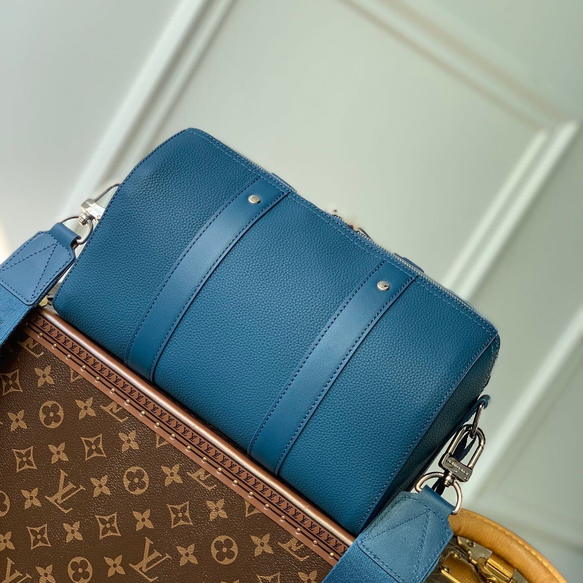 LOU CITY KEEPALL BAG