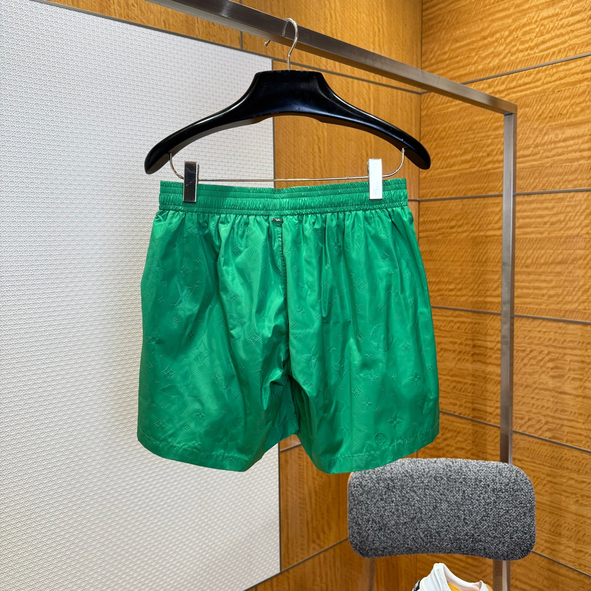 LOU SHORTS