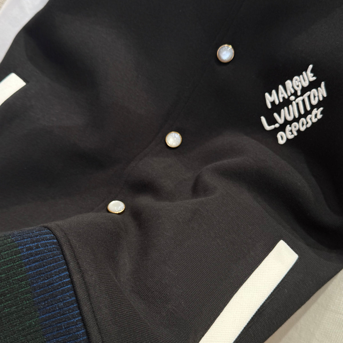 LOU JACKET