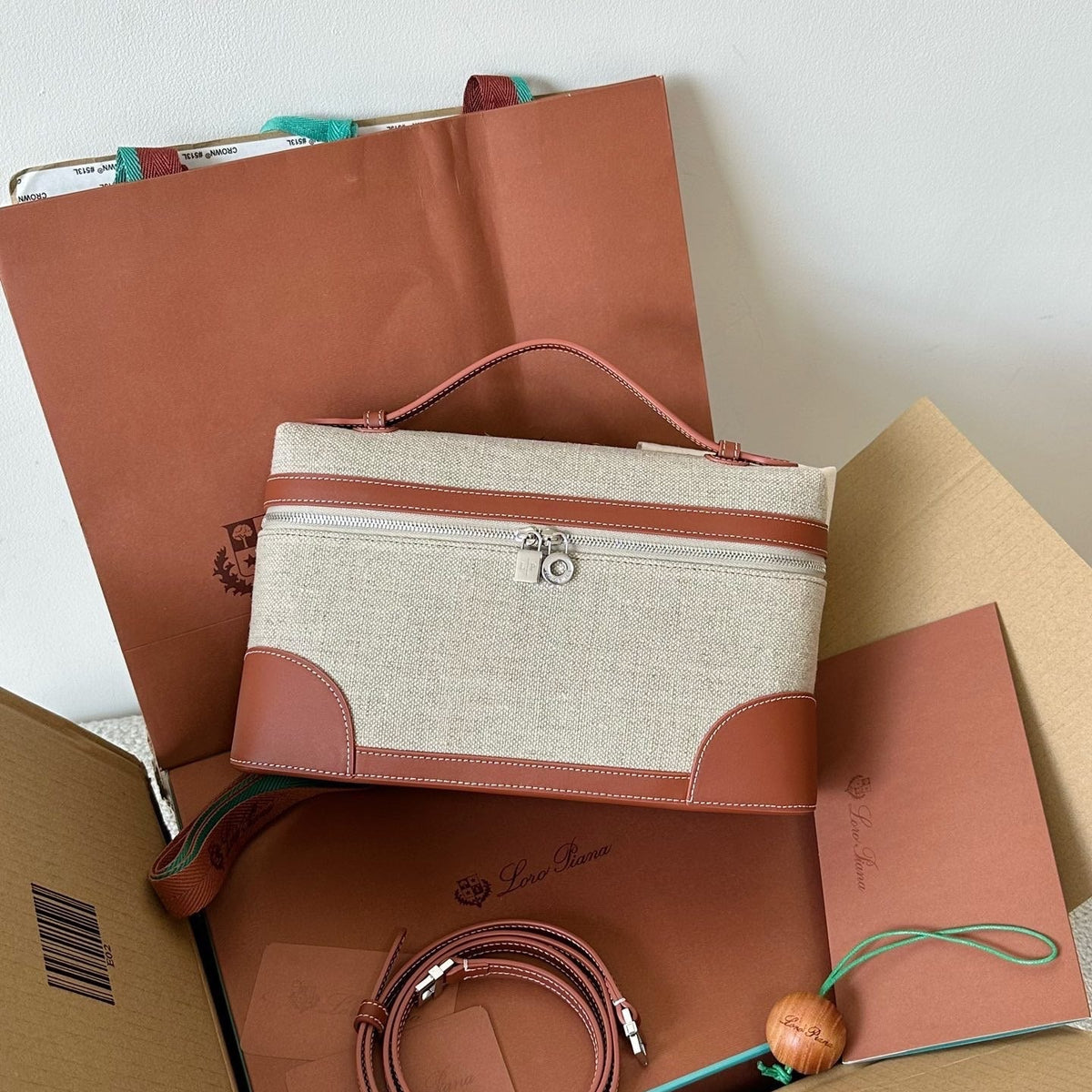 LORO P EXTRA POUCH L27