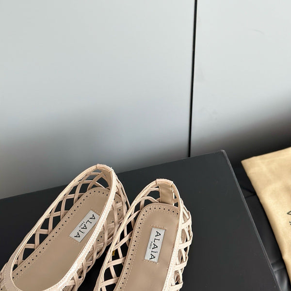ALAIA BALLET FLATS