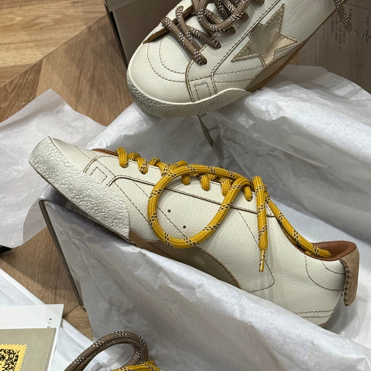 GOLDEN G TRAINERS