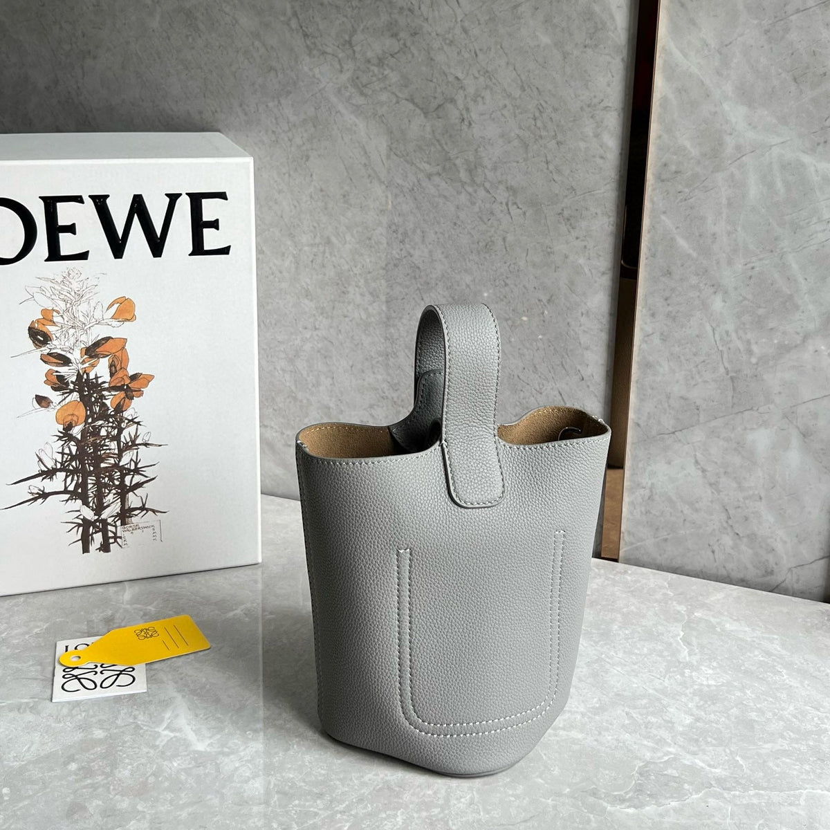 LOEW MINI PEBBLE BUCKET BAG