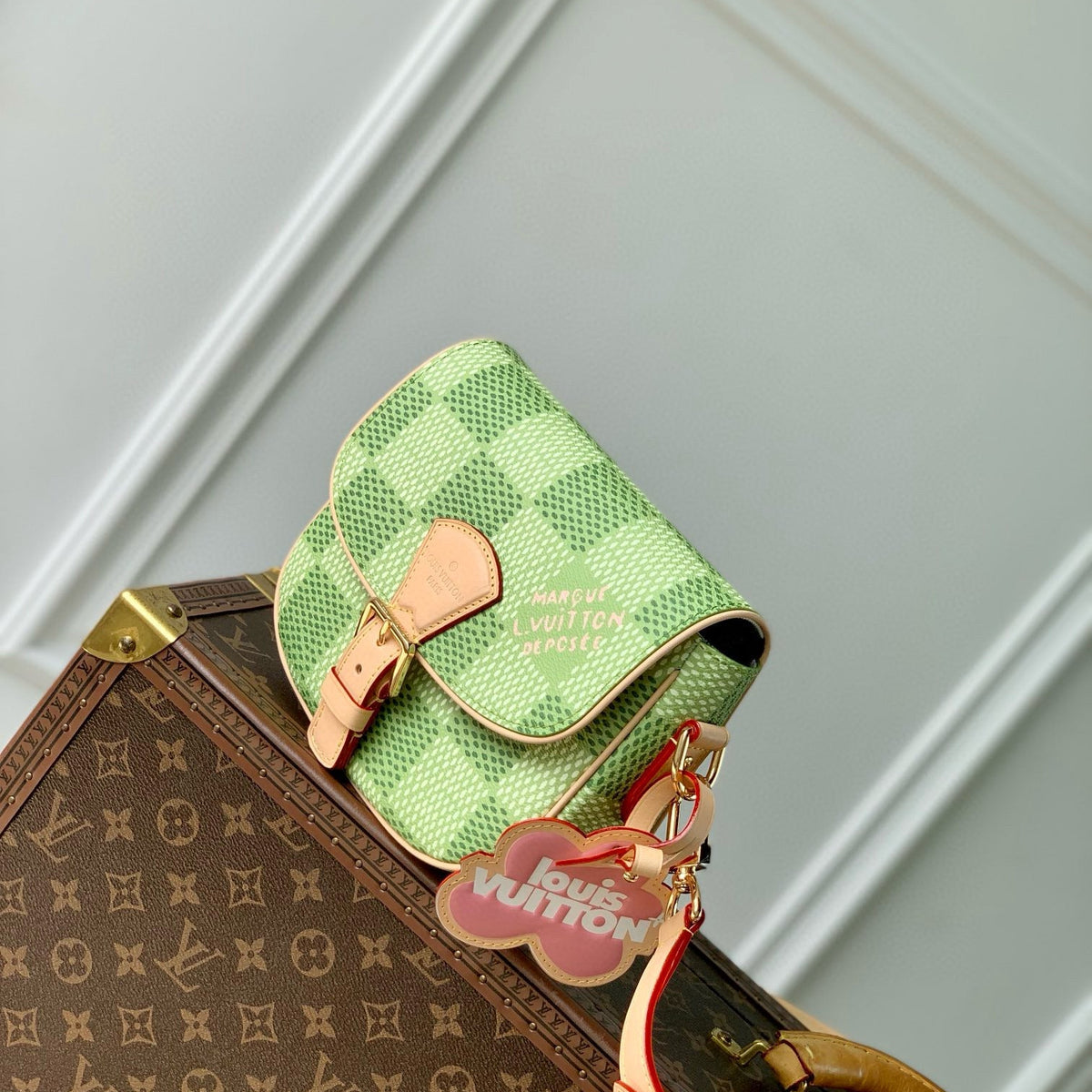 LOU MONTSOURIS MESSENGER BAG