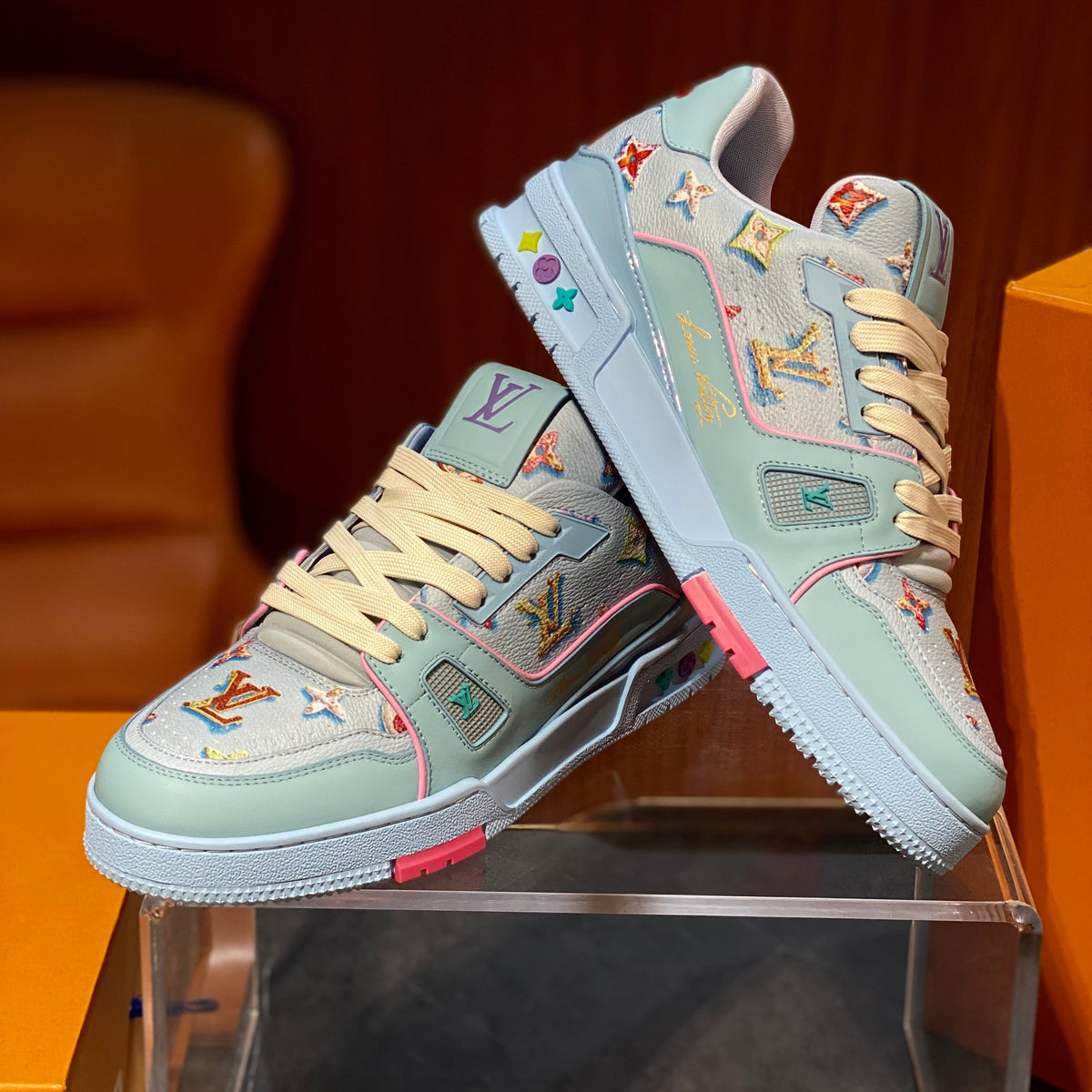 LOU SNEAKERS