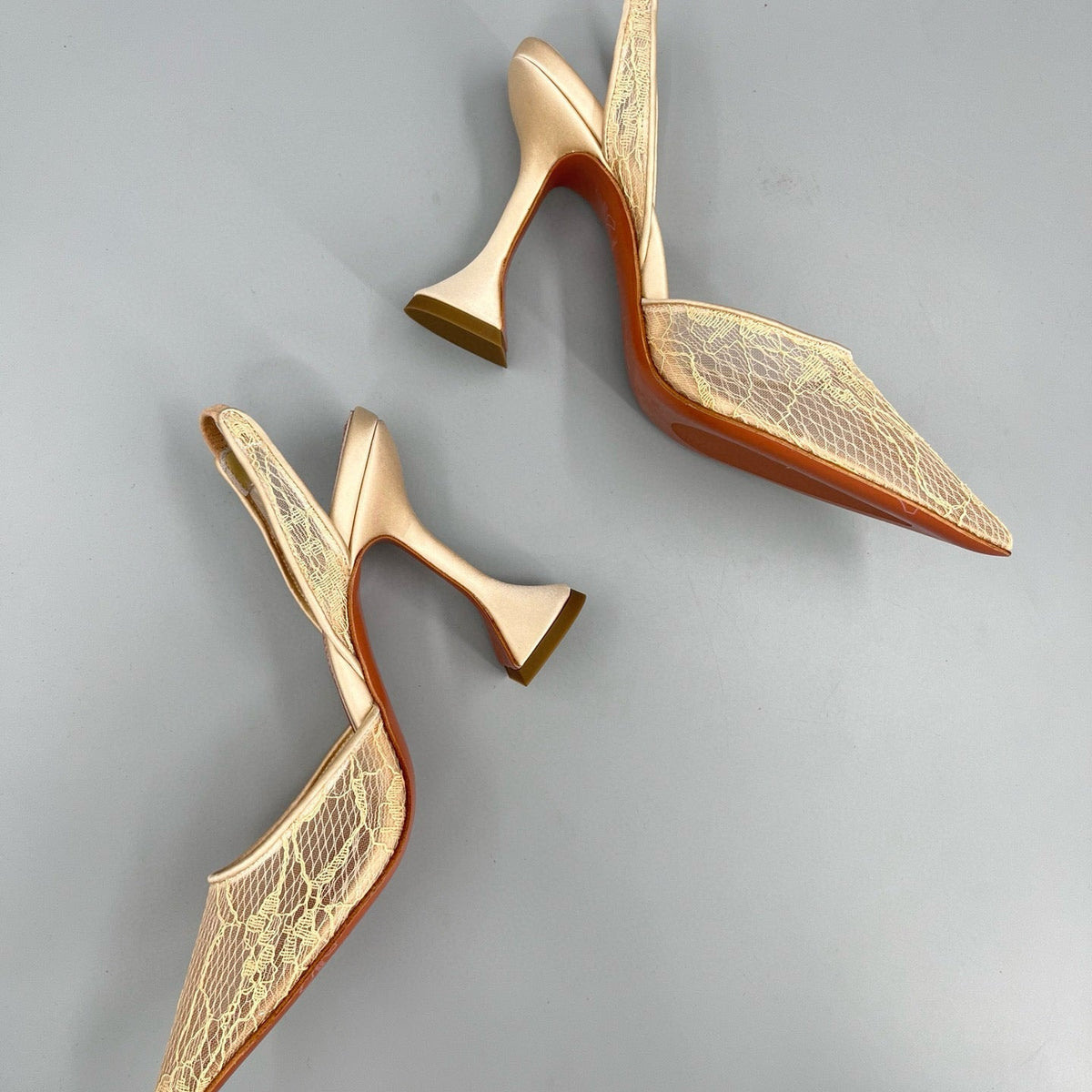 AMINA M HEELS