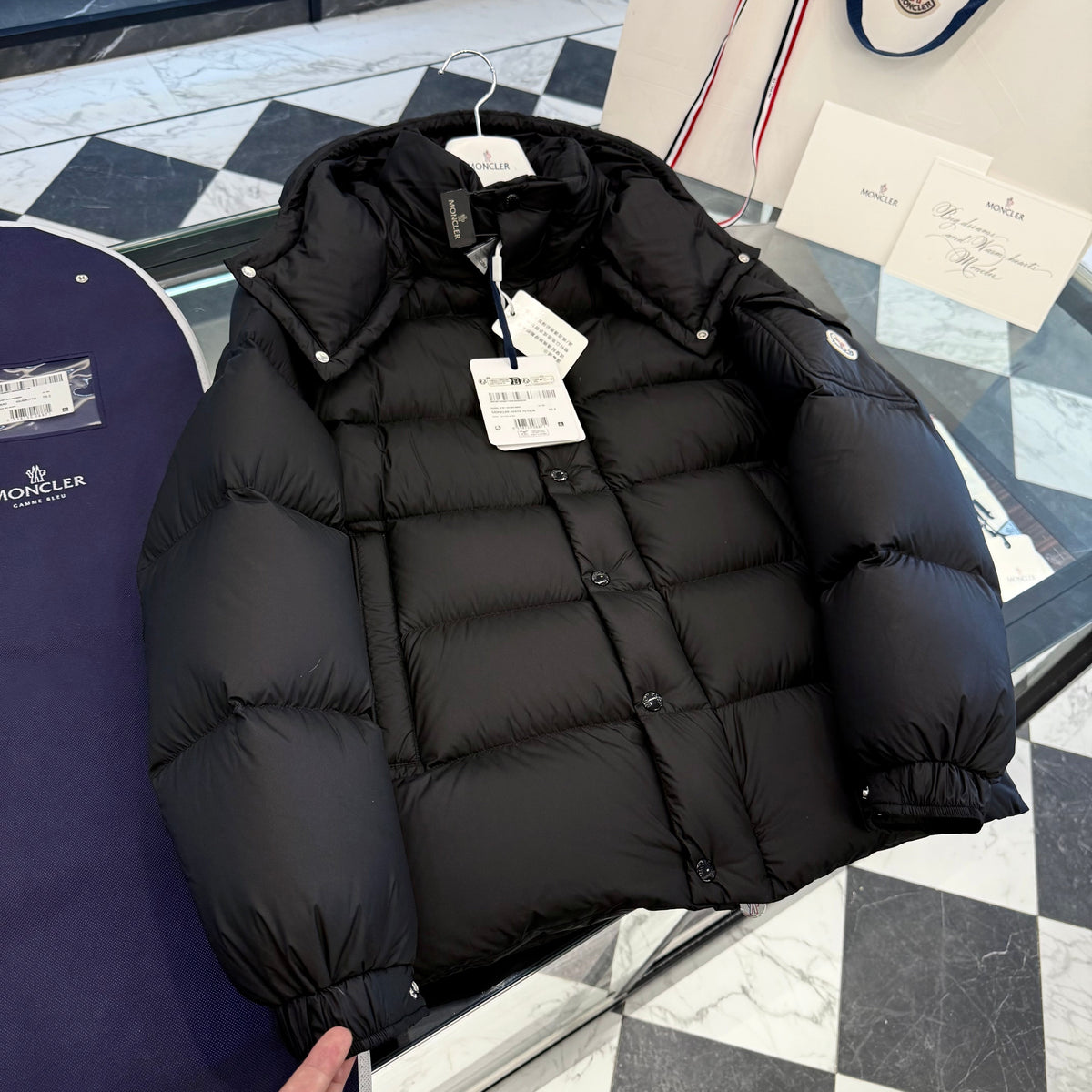 MONC VEZERE JACKET