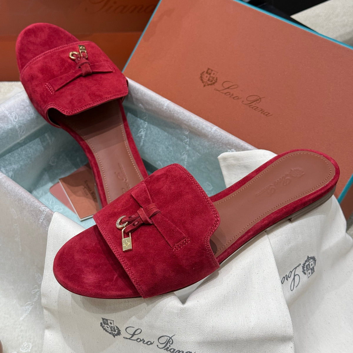 LORO P SUMMER CHARM SLIPPER