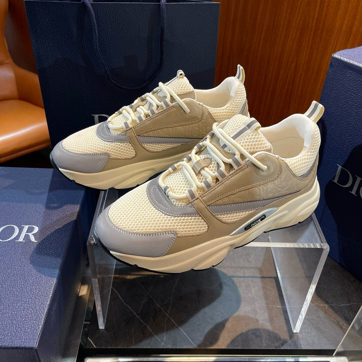 CD B22 SNEAKERS