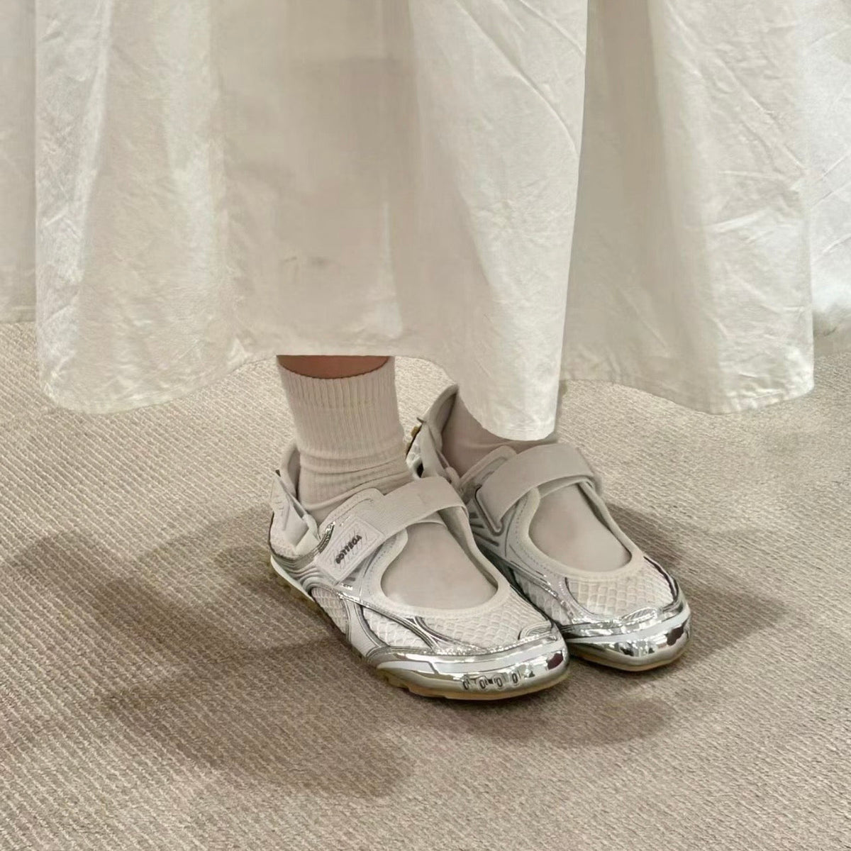 BOTT V ORBIT SNEAKER