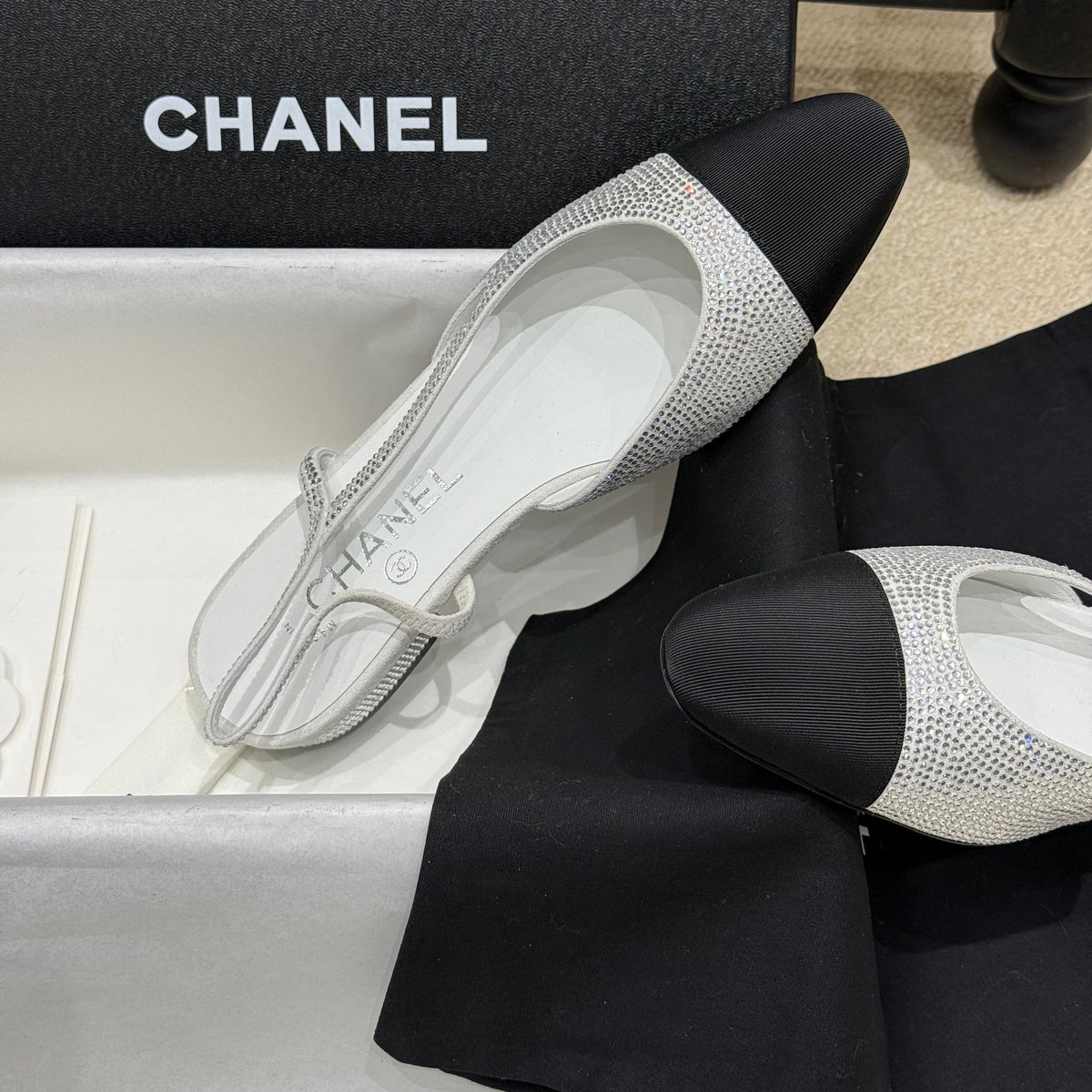 CC SLINGBACK PUMPS