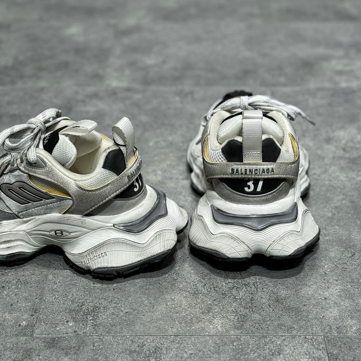 BAL CARGO TRAINERS