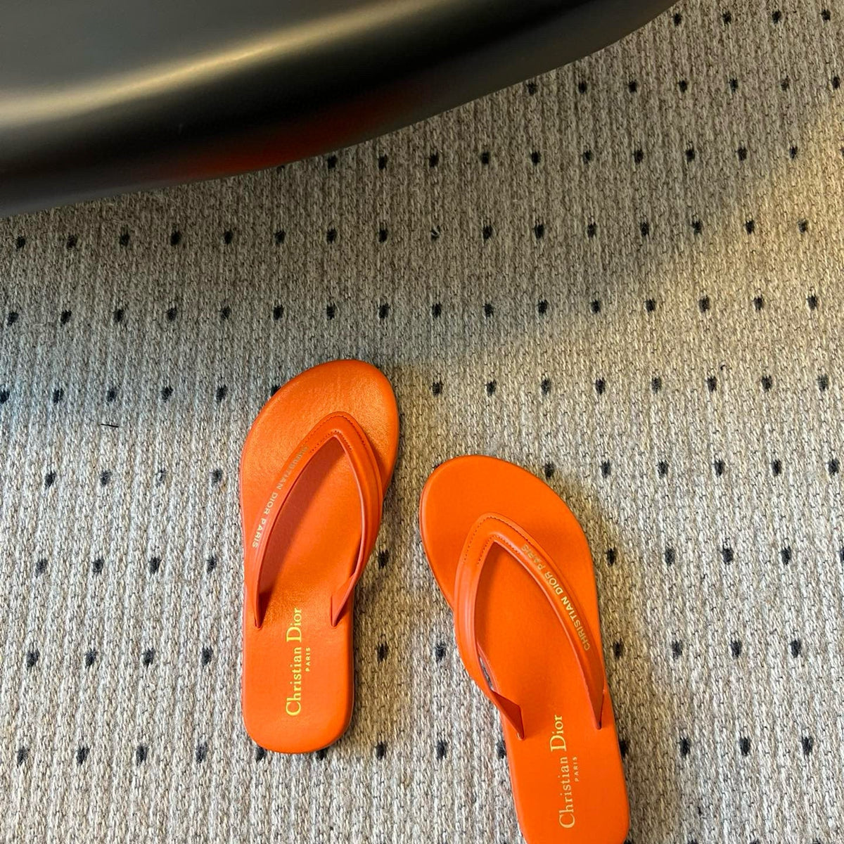 CD THONG SANDAL