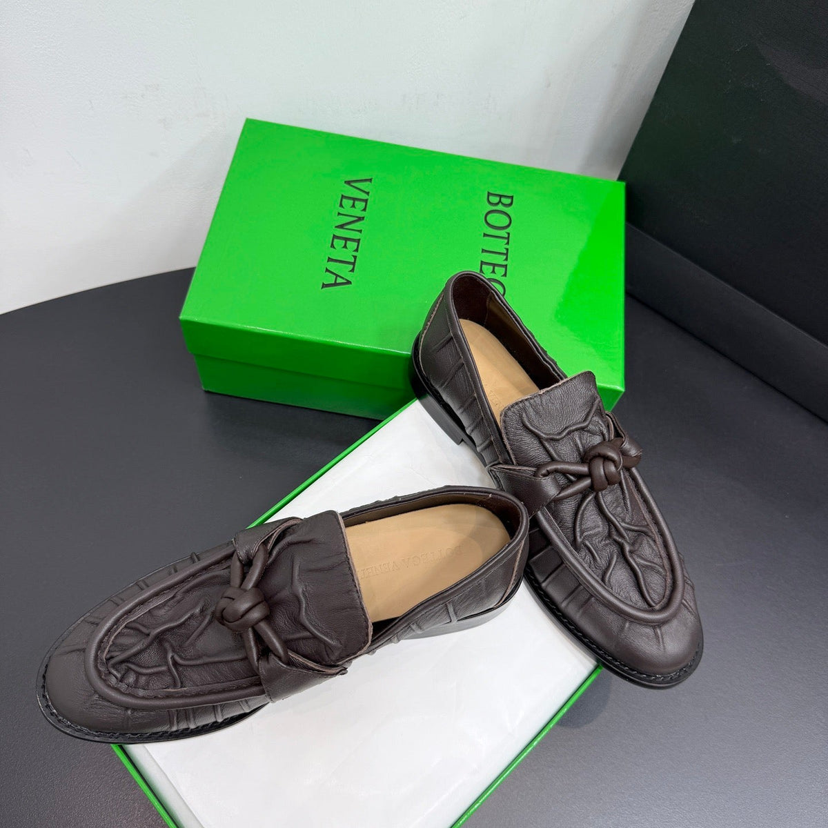 BOTT V LOAFERS