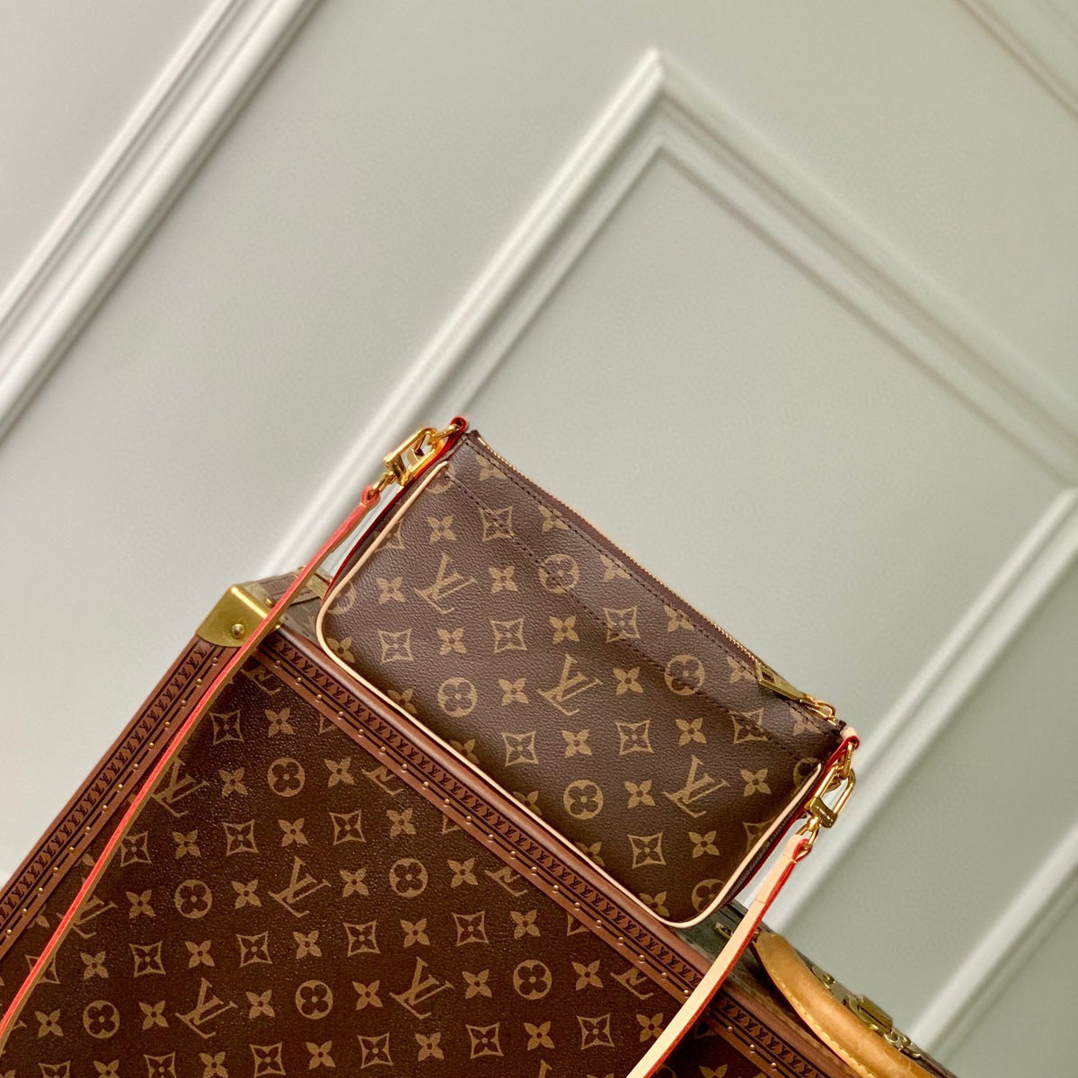 LOU VIBE BAG